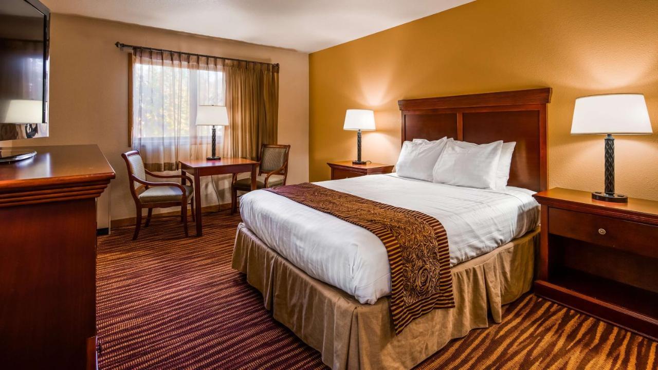 Best Western Lake Lucille Inn Wasilla Exterior photo